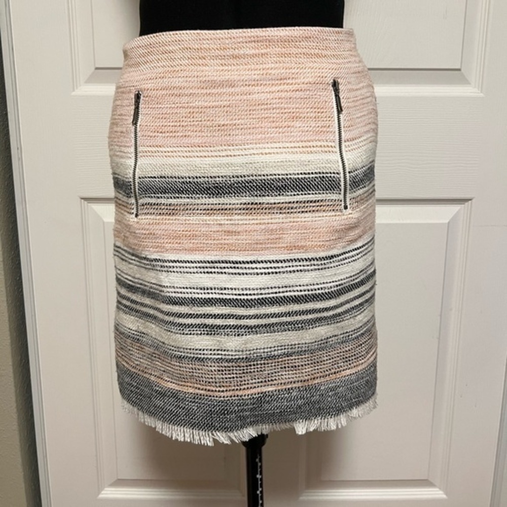 Loft Pink and Grey Striped Tweed Textured Skirt Zipper Pockets Size 2
